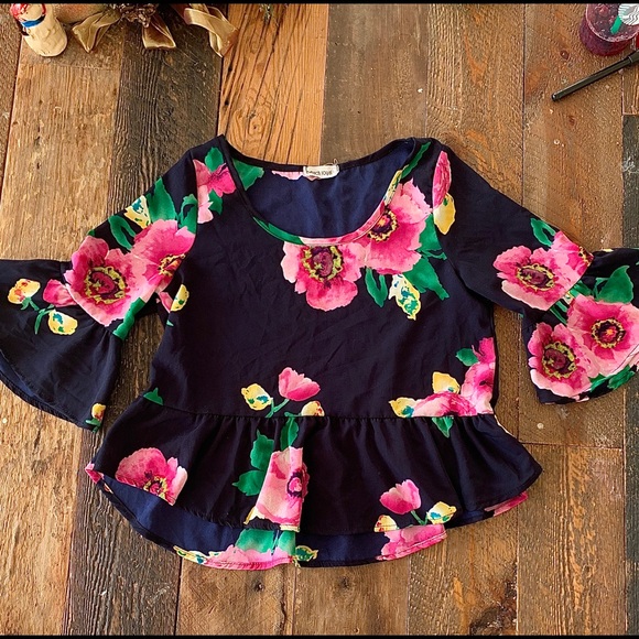 Floral Ruffle Top - Picture 2 of 2